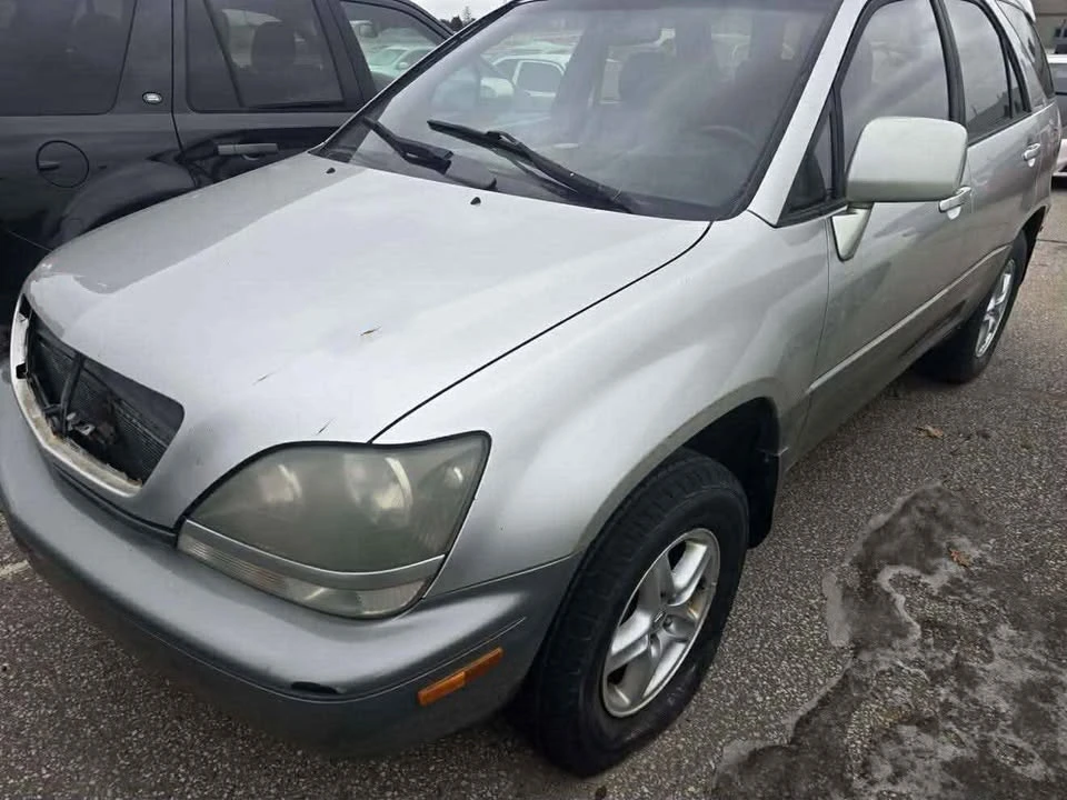 2000 Lexus RX 1st Gen - Image 3 of 10