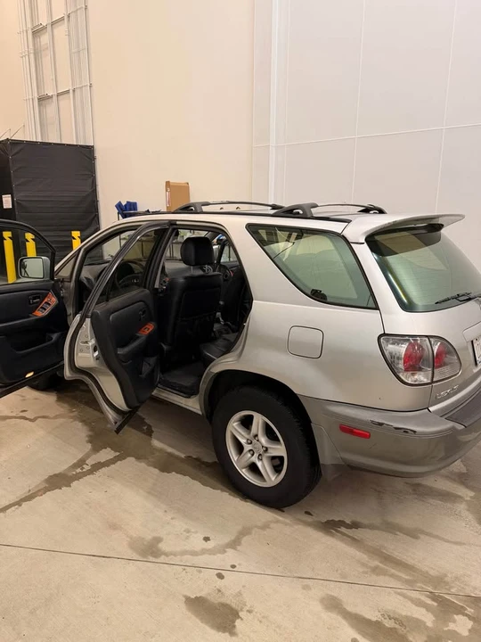 2000 Lexus RX 1st Gen - Image 15 of 20