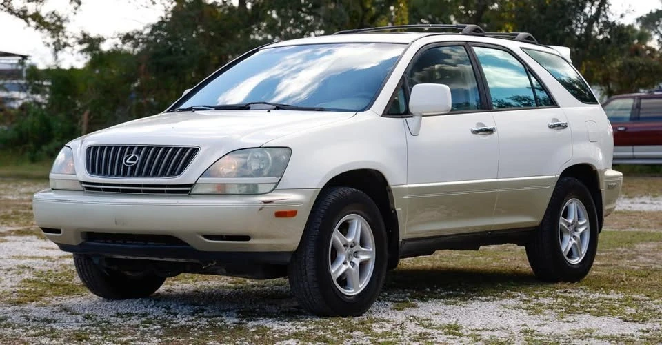 2000 Lexus RX 1st Gen - Image 3 of 11