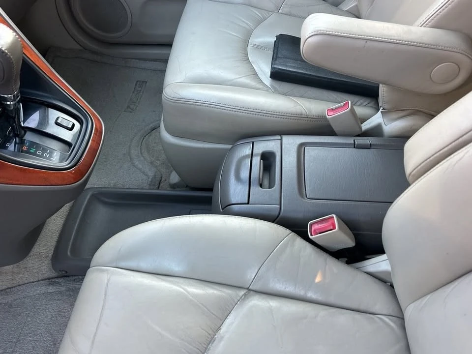 2000 Lexus RX 1st Gen - Image 11 of 17