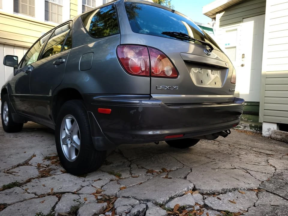 2000 Lexus RX 1st Gen - Image 3 of 19