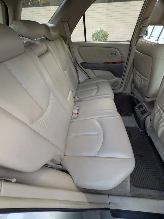2000 Lexus RX 1st Gen - Image 8 of 15