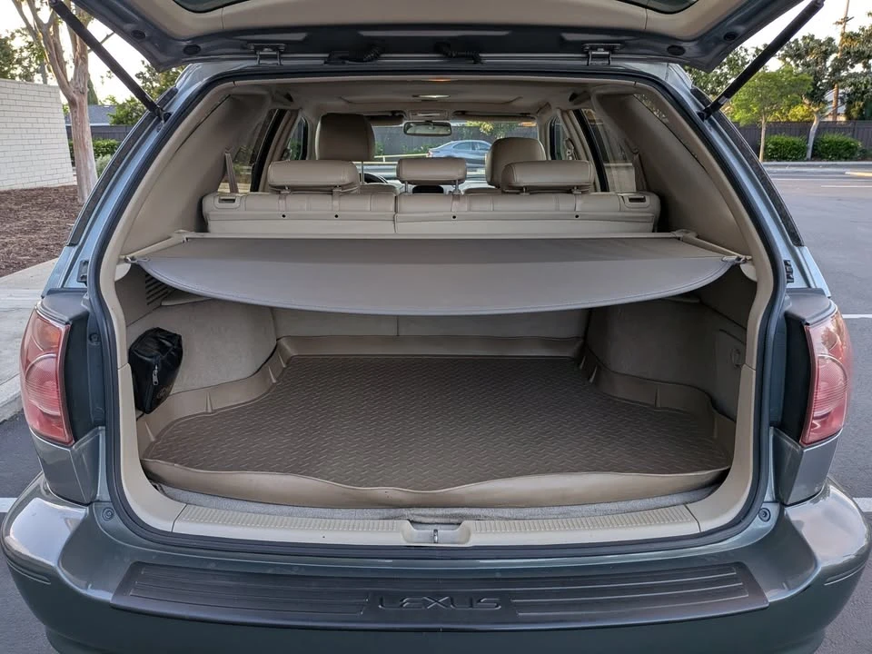 2000 Lexus RX 1st Gen - Image 5 of 15