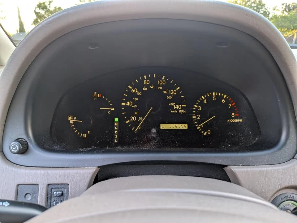 2000 Lexus RX 1st Gen - Image 15 of 15
