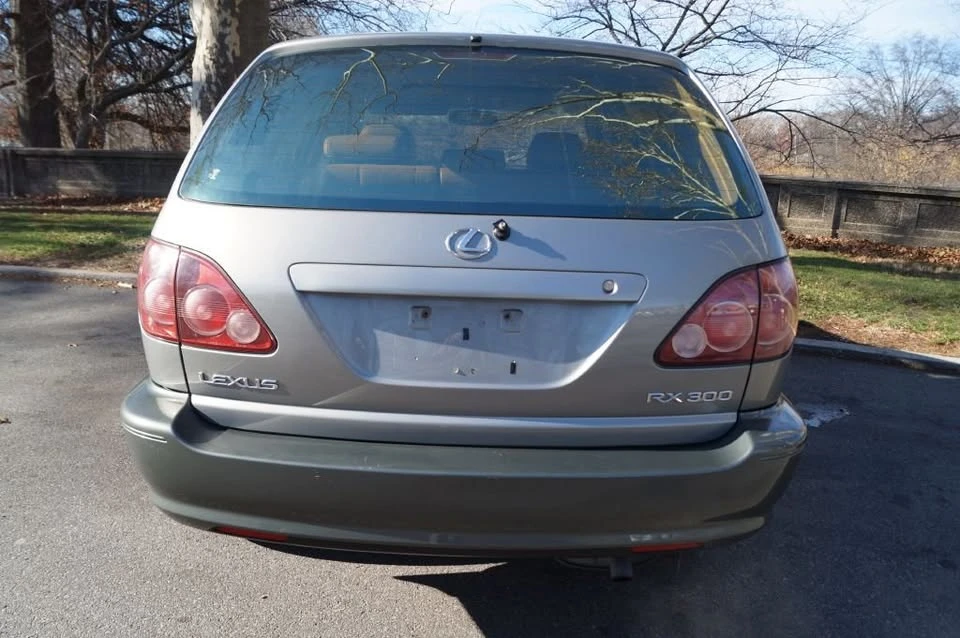 2000 Lexus RX 1st Gen - Image 8 of 20