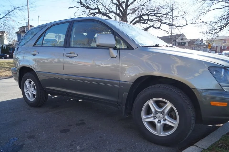 2000 Lexus RX 1st Gen - Image 13 of 20
