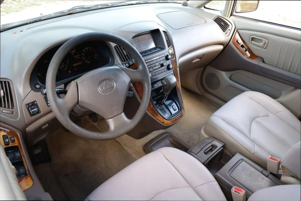 2000 Lexus RX 1st Gen - Image 2 of 16