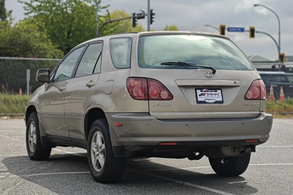 2000 Lexus RX 1st Gen - Image 7 of 16