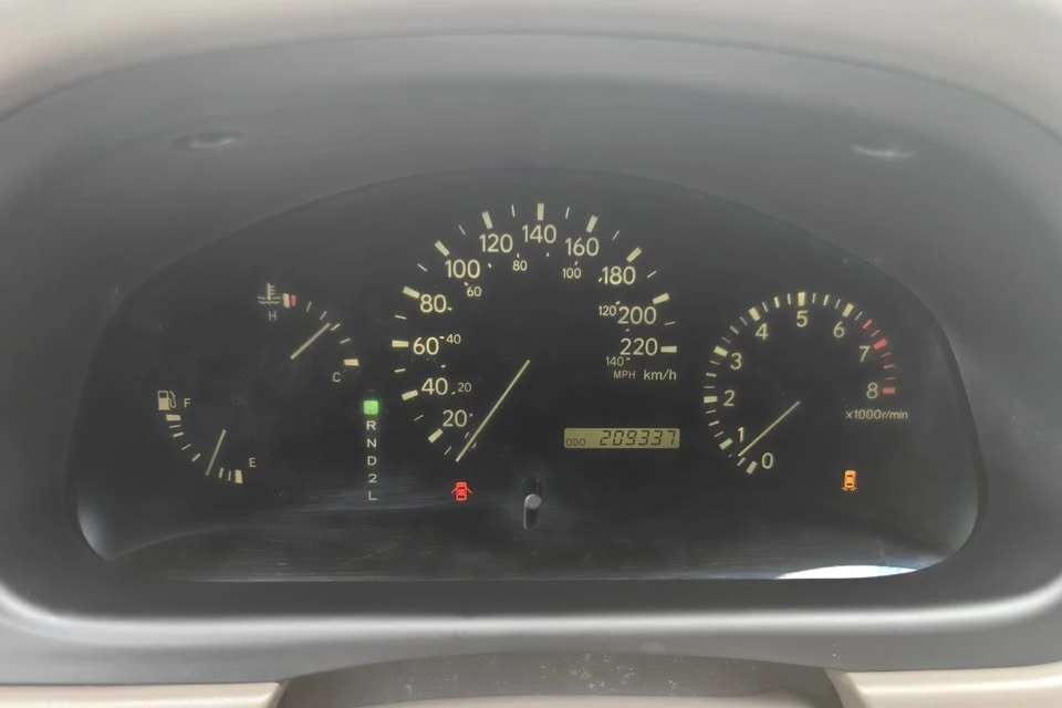 2000 Lexus RX 1st Gen - Image 9 of 16