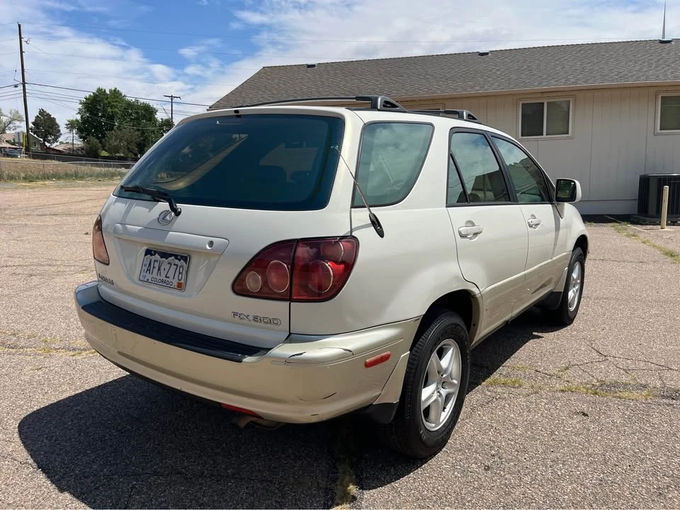2000 Lexus RX 1st Gen - Image 6 of 14