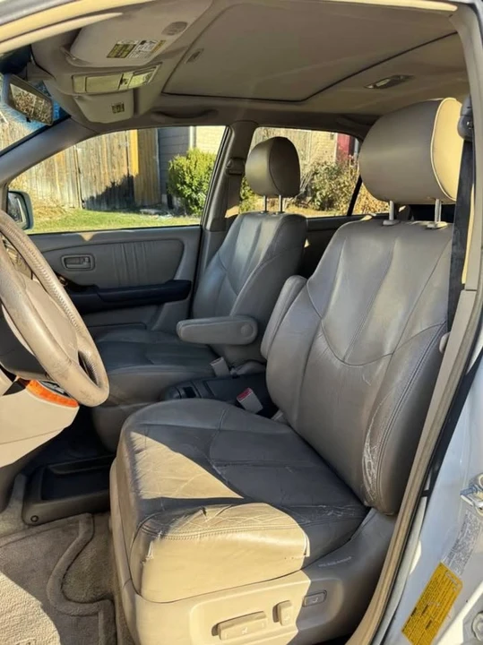 2000 Lexus RX 1st Gen - Image 10 of 14