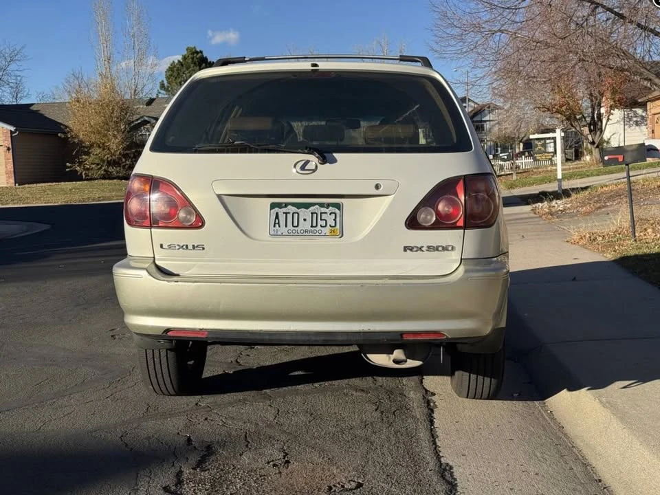 2000 Lexus RX 1st Gen - Image 3 of 14