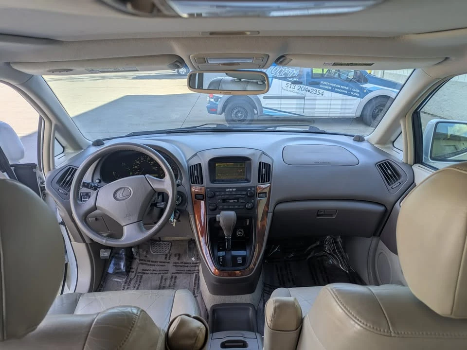 2000 Lexus RX 1st Gen - Image 10 of 19