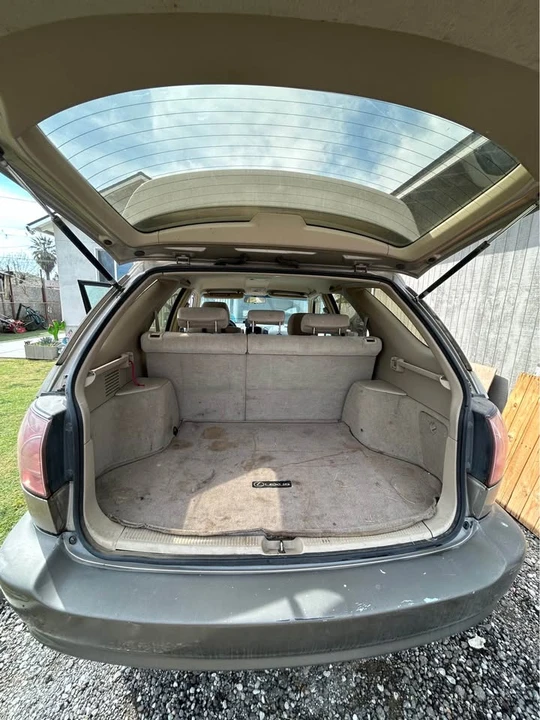 2000 Lexus RX 1st Gen - Image 7 of 7
