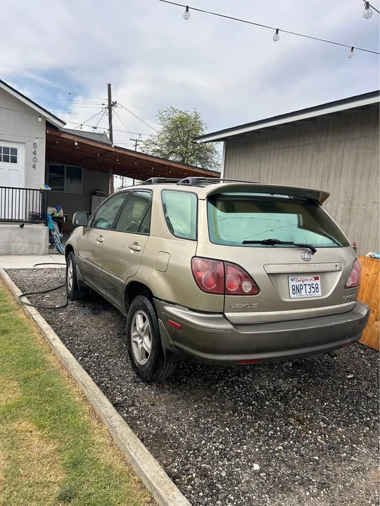 2000 Lexus RX 1st Gen - Image 3 of 7