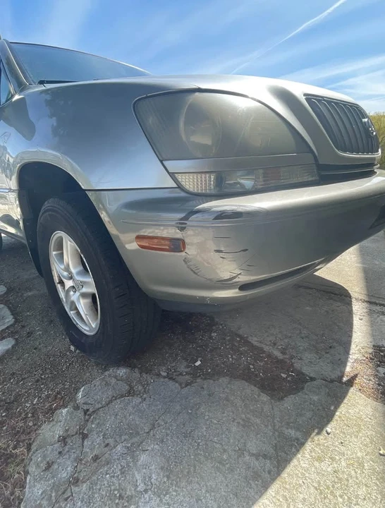 2000 Lexus RX 1st Gen - Image 5 of 6