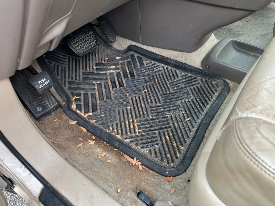 2000 Lexus RX 1st Gen - Image 18 of 20