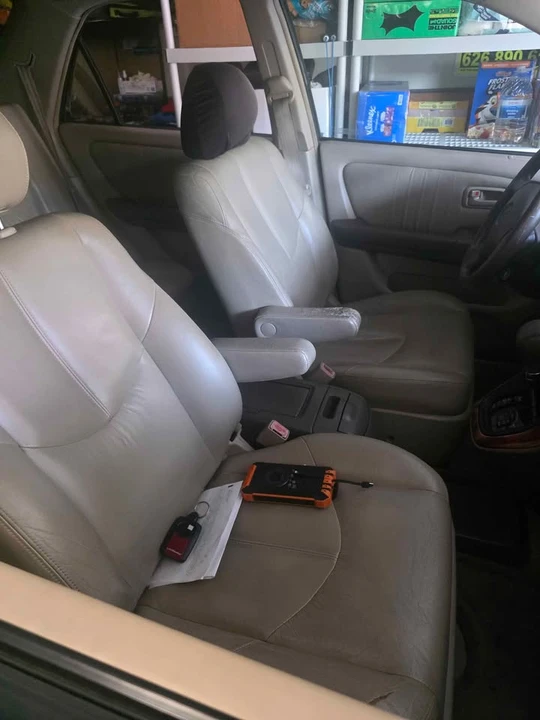 2000 Lexus RX 1st Gen - Image 10 of 10