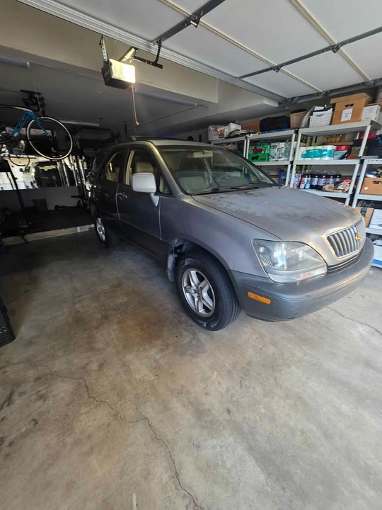 2000 Lexus RX 1st Gen - Image 6 of 10