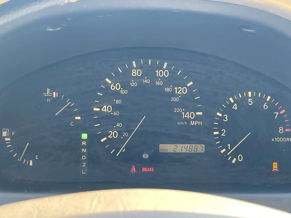 2000 Lexus RX 1st Gen - Image 10 of 13