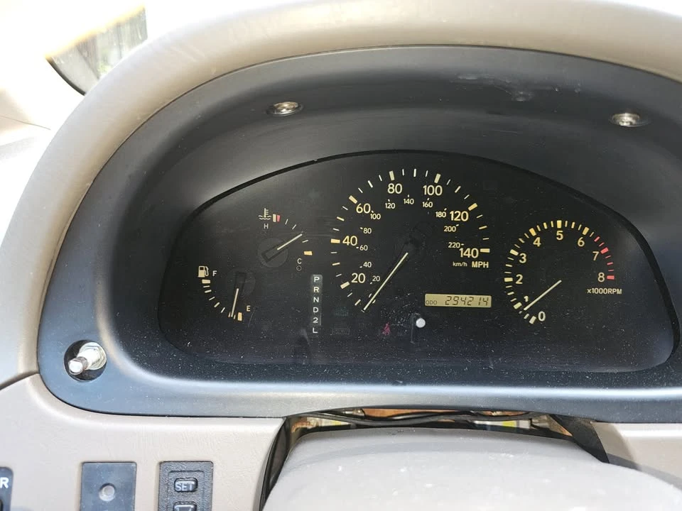 2000 Lexus RX 1st Gen - Image 8 of 13