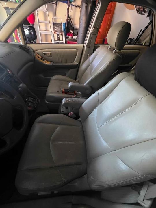 2000 Lexus RX 1st Gen - Image 8 of 10