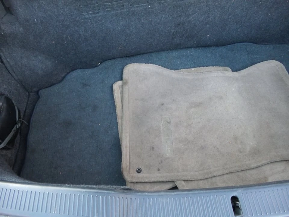2000 Lexus SC400 - Image 14 of 19