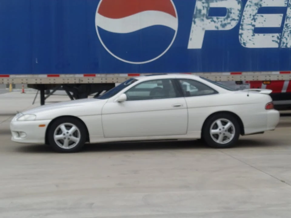 2000 Lexus SC400 - Image 3 of 19