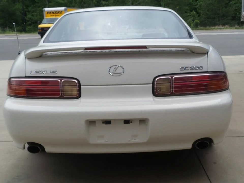 2000 Lexus SC400 - Image 5 of 19