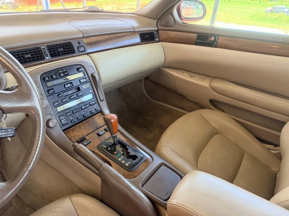 2000 Lexus SC400 - Image 14 of 19