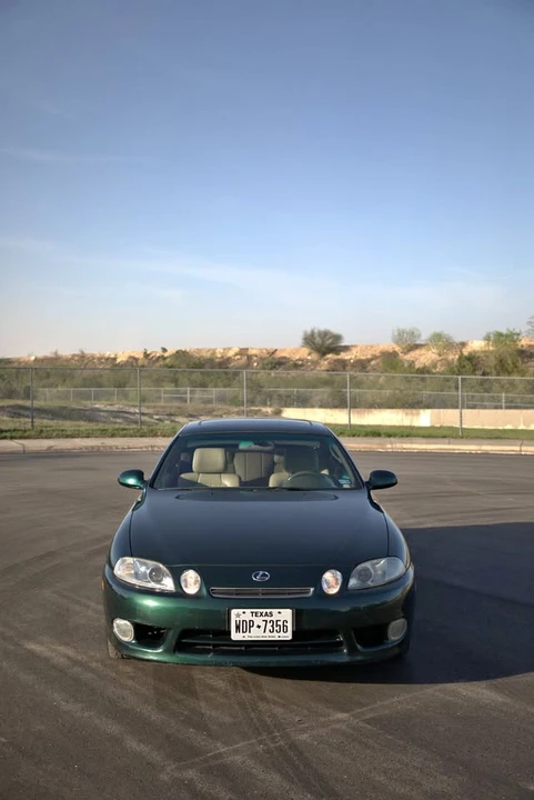2000 Lexus SC400 - Image 2 of 16