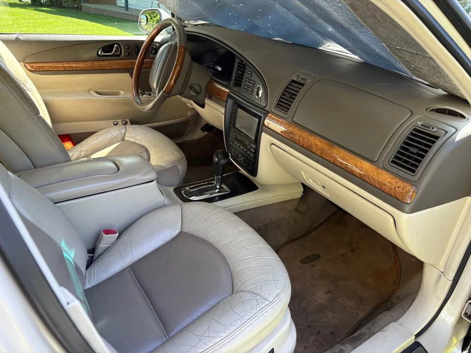 2000 Lincoln Continental 9th Gen - Image 5 of 9