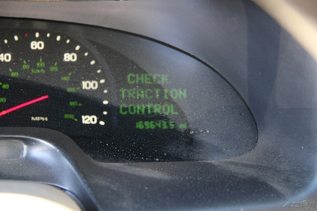 2000 Lincoln Continental 9th Gen - Image 16 of 21