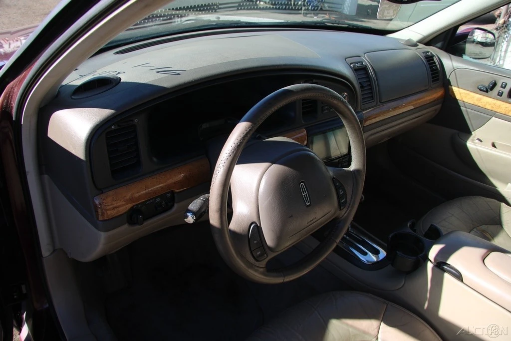 2000 Lincoln Continental 9th Gen - Image 13 of 21
