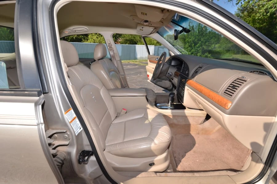 2000 Lincoln Continental 9th Gen - Image 5 of 11