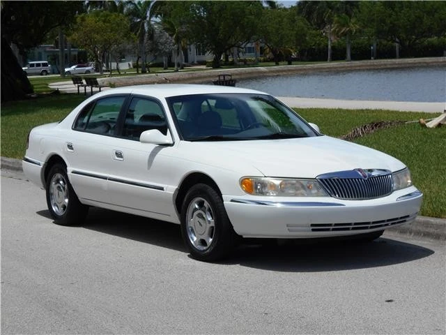 2000 Lincoln Continental 9th Gen - Image 2 of 12