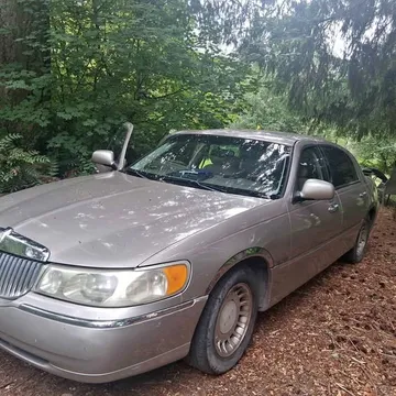 2000 Lincoln Continental Executive Sedan 4D