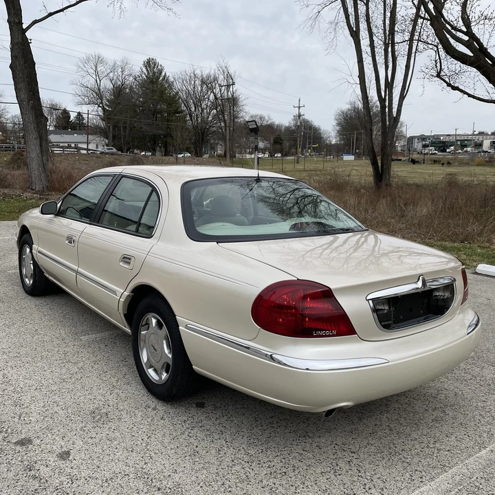 2000 Lincoln Continental 9th Gen - Image 7 of 12