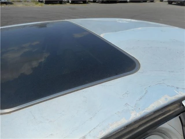 2000 Lincoln Continental 9th Gen - Image 11 of 12