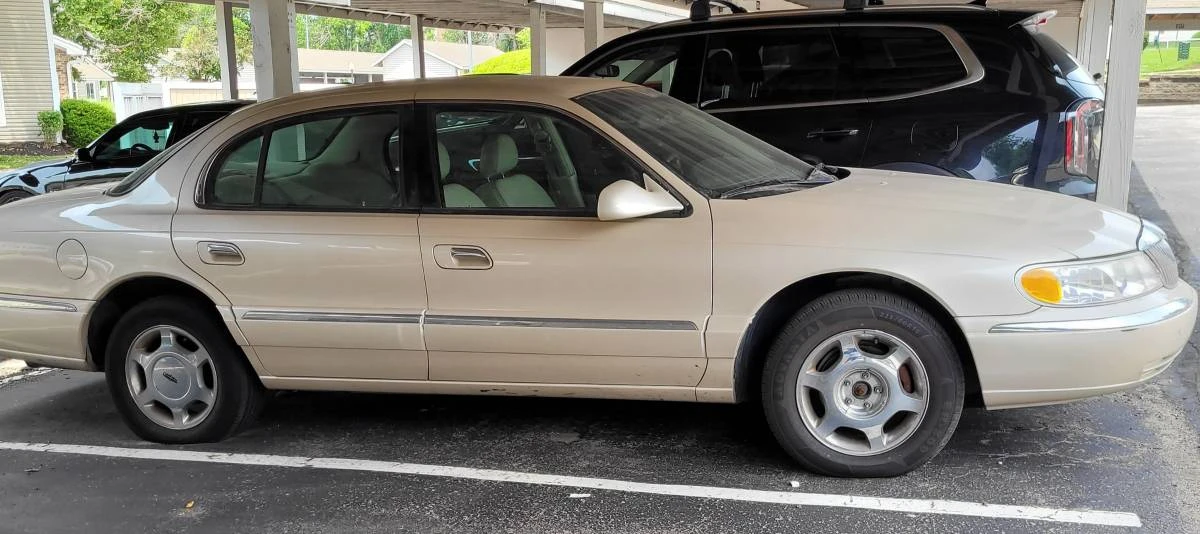 2000 Lincoln Continental 9th Gen - Image 3 of 3