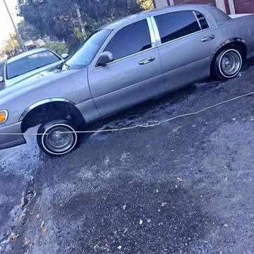 2000 Lincoln Continental
