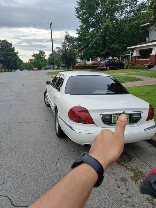 2000 Lincoln Continental 9th Gen - Image 7 of 9