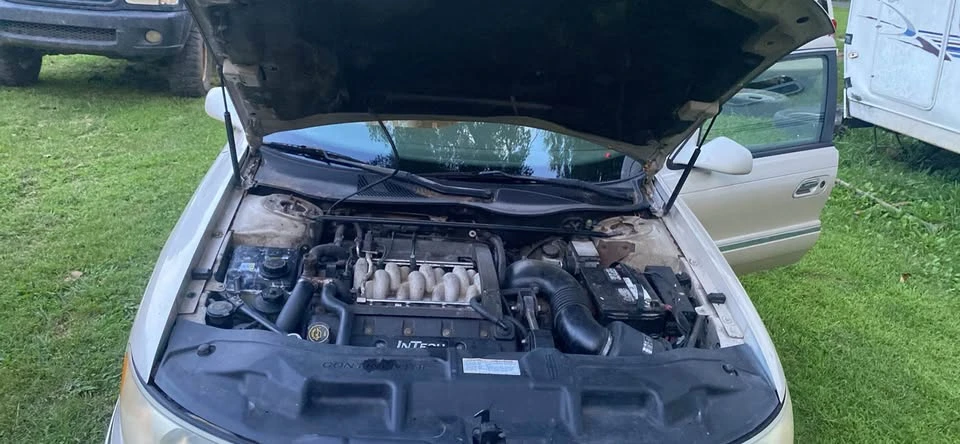 2000 Lincoln Continental 9th Gen - Image 10 of 12