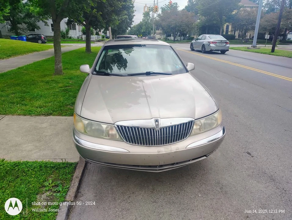 2000 Lincoln Continental 9th Gen - Image 3 of 4