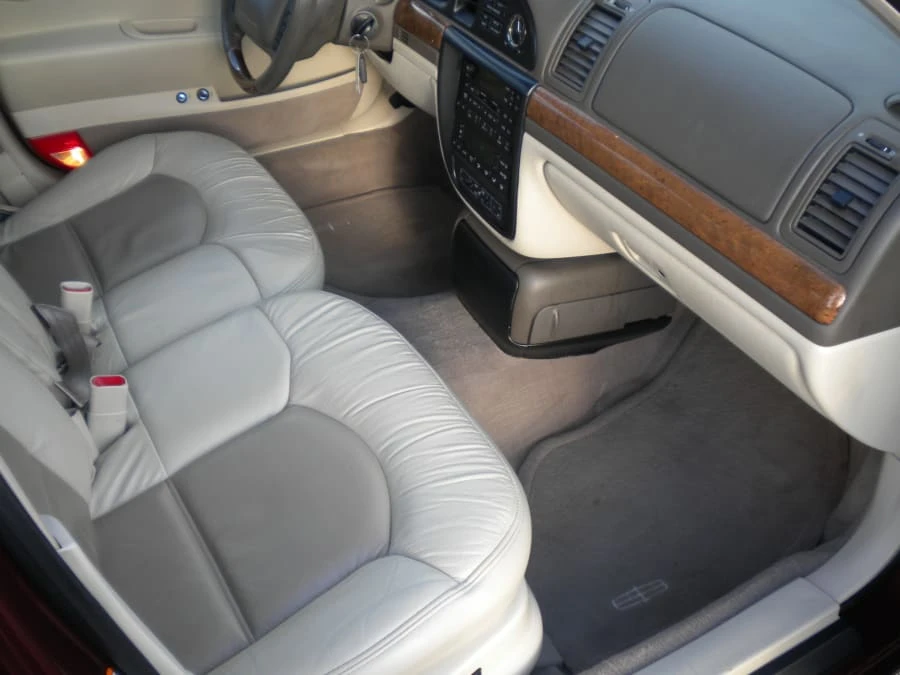 2000 Lincoln Continental 9th Gen - Image 4 of 8