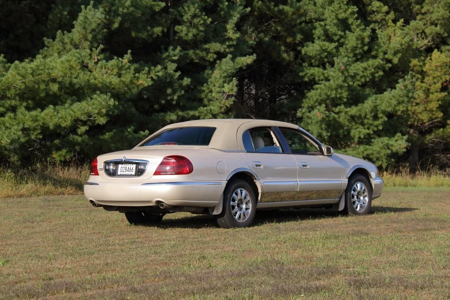 2000 Lincoln Continental 9th Gen - Image 3 of 27