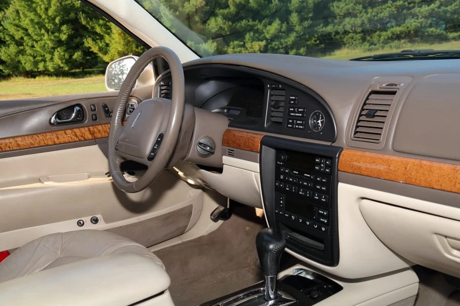 2000 Lincoln Continental 9th Gen - Image 20 of 27