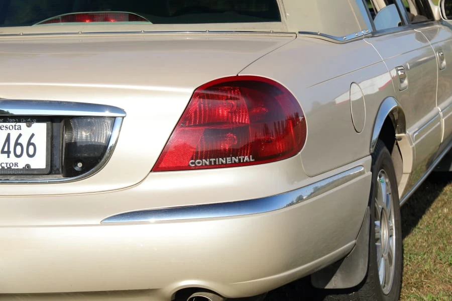 2000 Lincoln Continental 9th Gen - Image 9 of 27