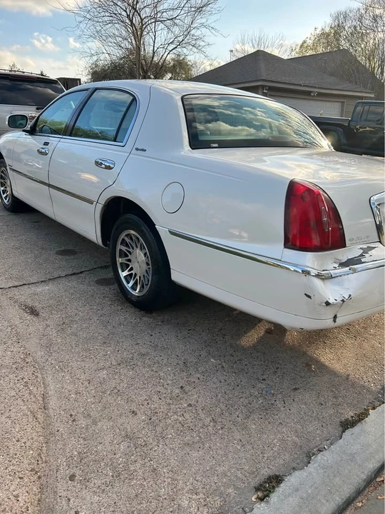 2000 Lincoln Continental 9th Gen - Image 5 of 9