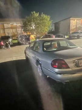 2000 Lincoln Continental Sedan 4D